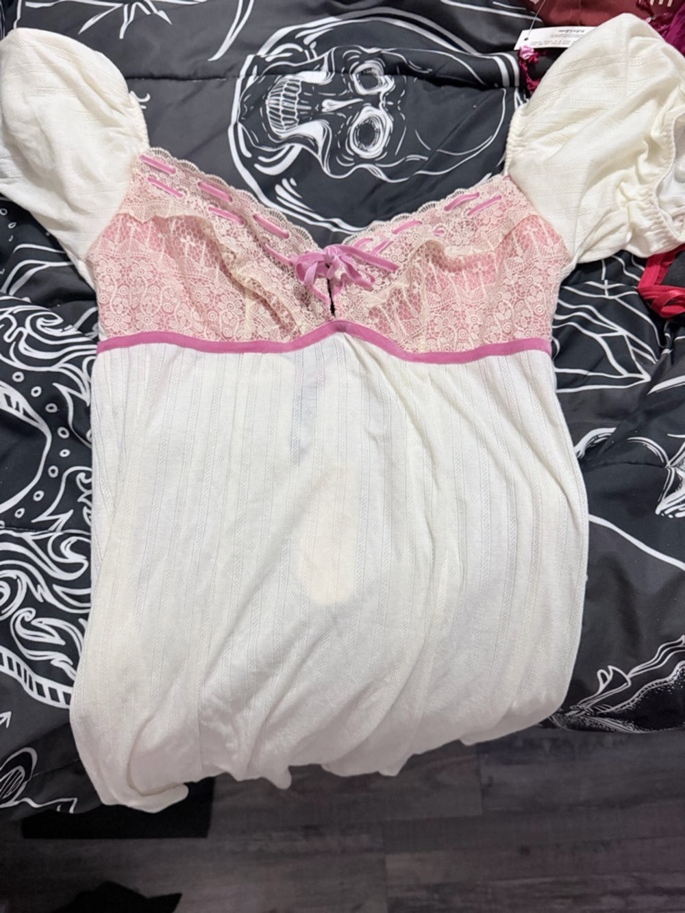 NWT For Love &Lemons Dauphine slip size Medium